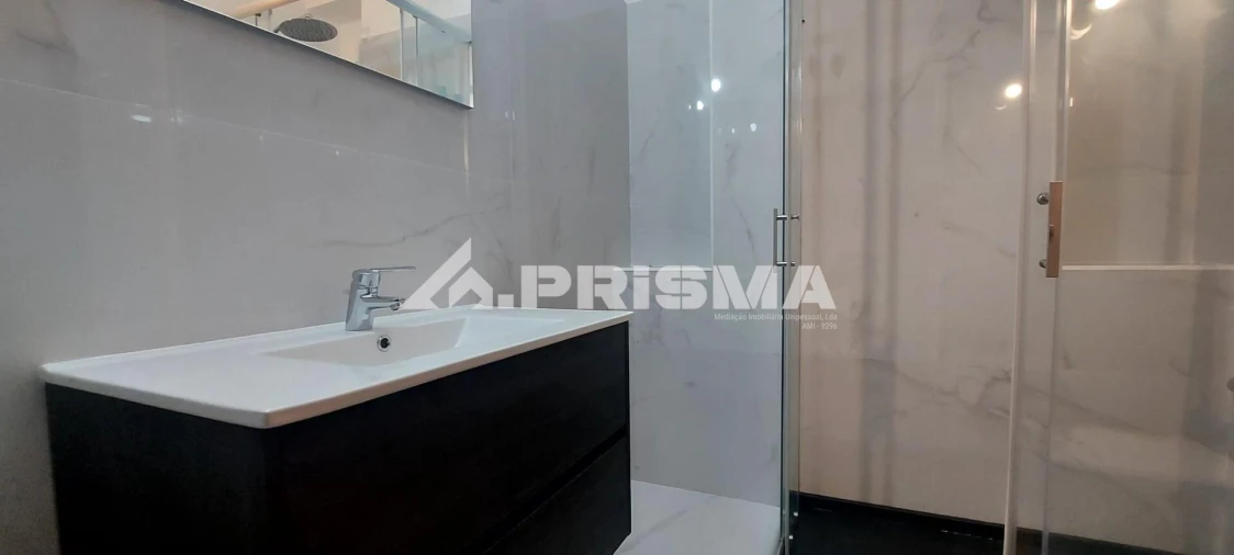 Apartamento T2 para Arrendamento em Castelo Branco Foto 11