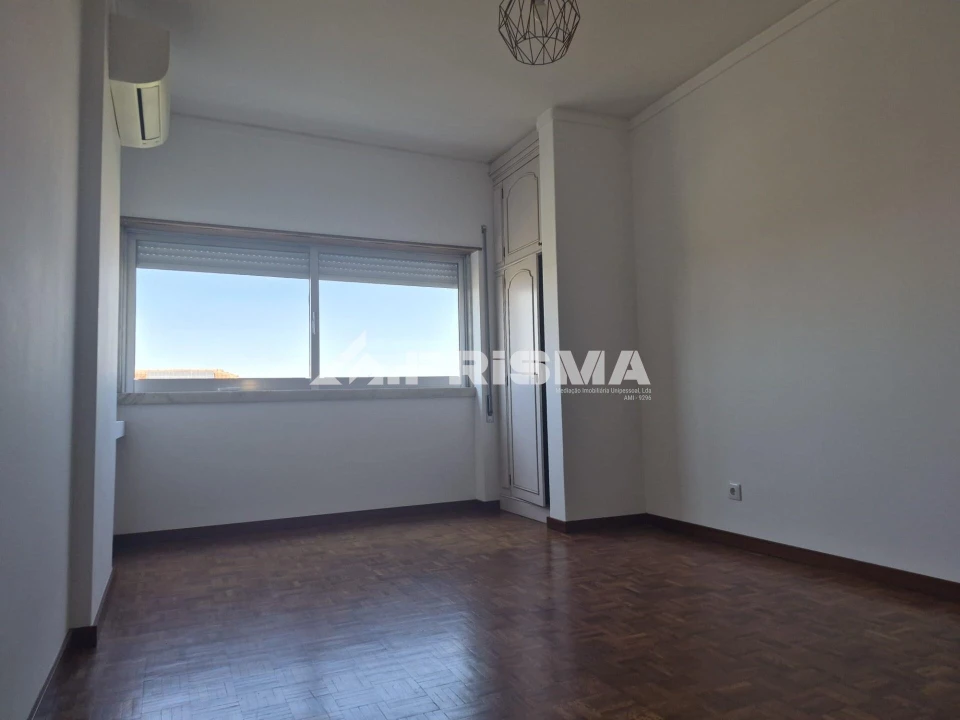 Apartamento T2 para Arrendamento em Castelo Branco Foto 3