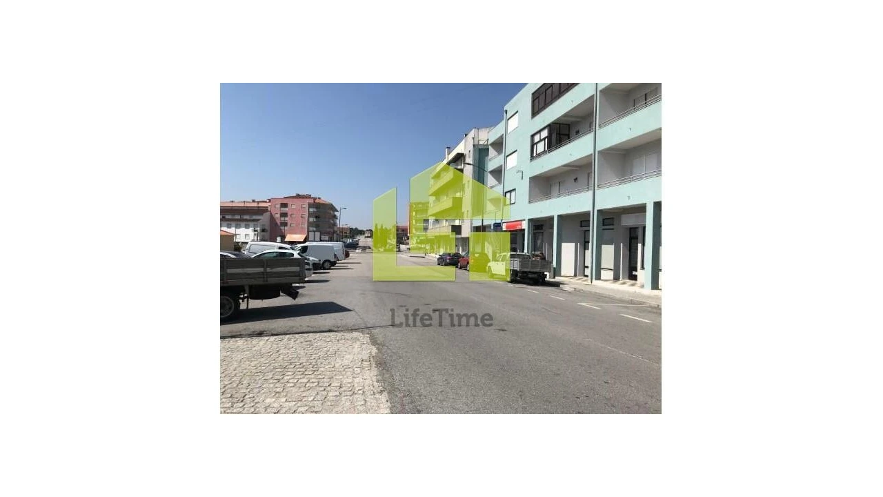 Loja para Venda em Valpaços e Sanfins Foto 11