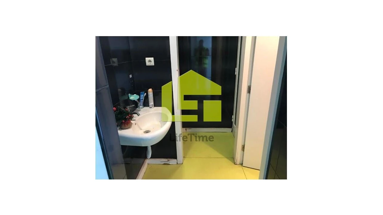 Loja para Venda em Valpaços e Sanfins Foto 7