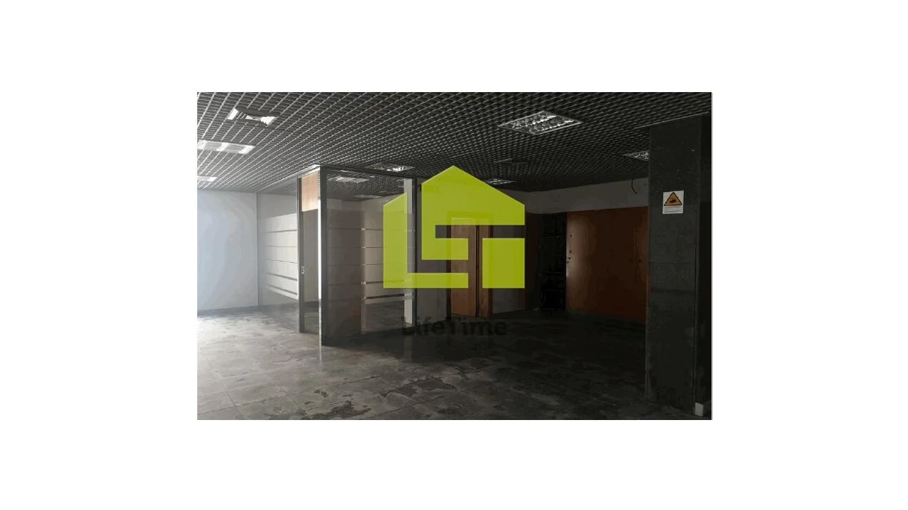 Loja para Venda em Bornes de Aguiar Foto 2