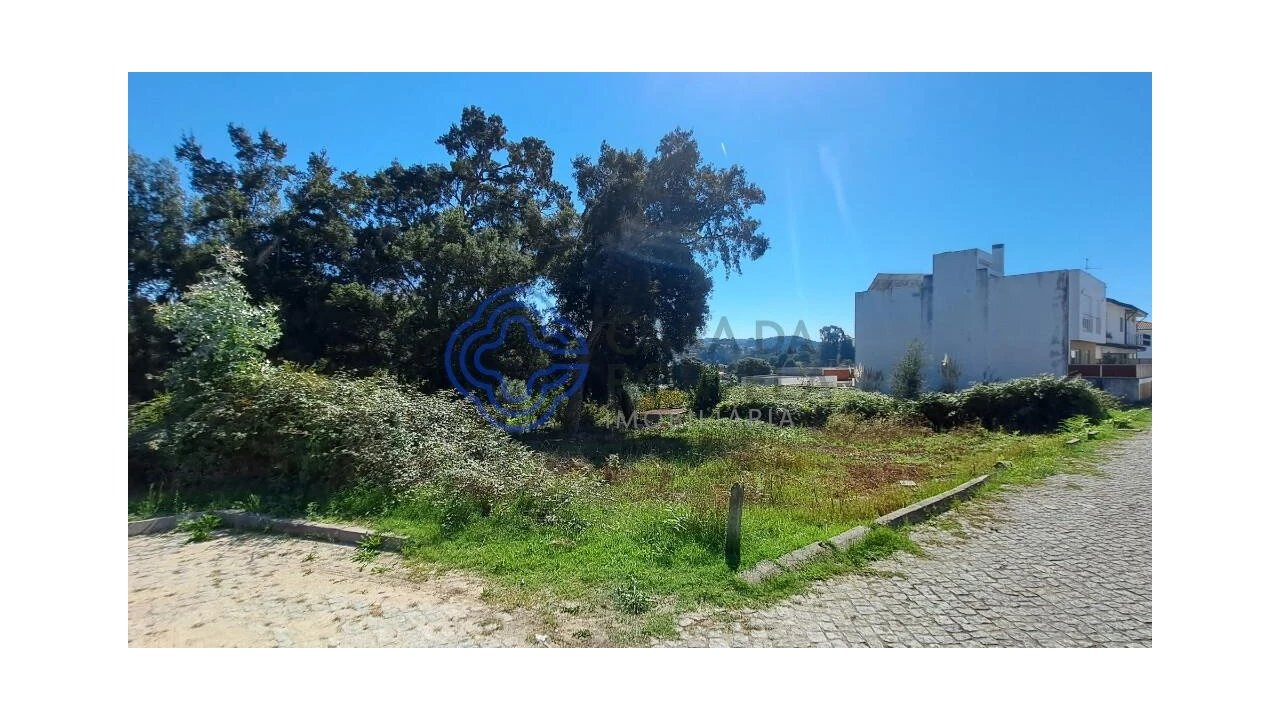 Terreno para Venda em Milheiros Foto 8