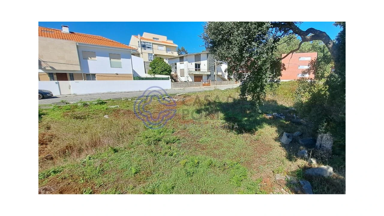 Terreno para Venda em Milheiros Foto 10