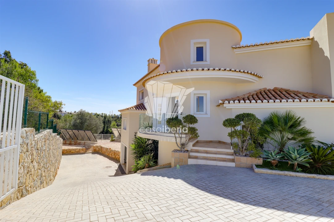 Moradia T4 para Venda em Lagoa e Carvoeiro Foto 3