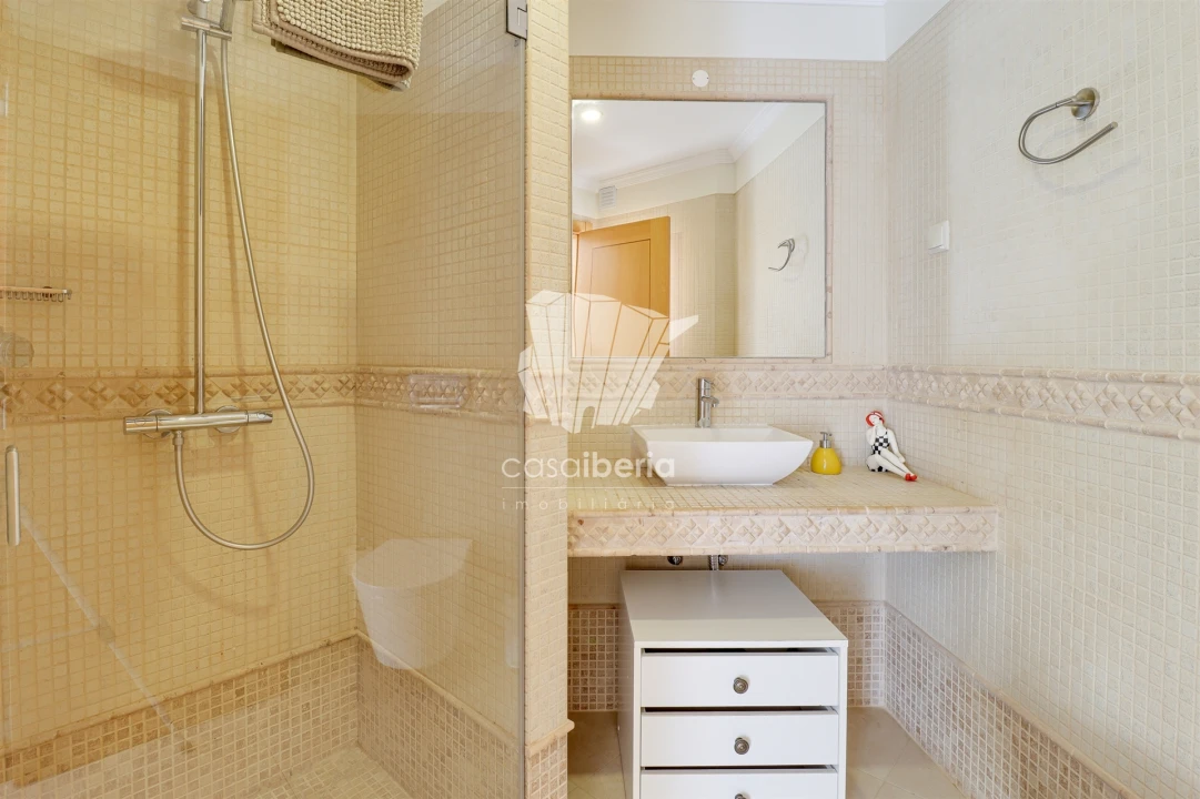 Moradia T4 para Venda em Lagoa e Carvoeiro Foto 11