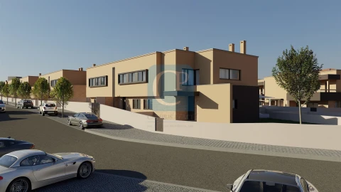 Moradia T4 para Venda em Madalena