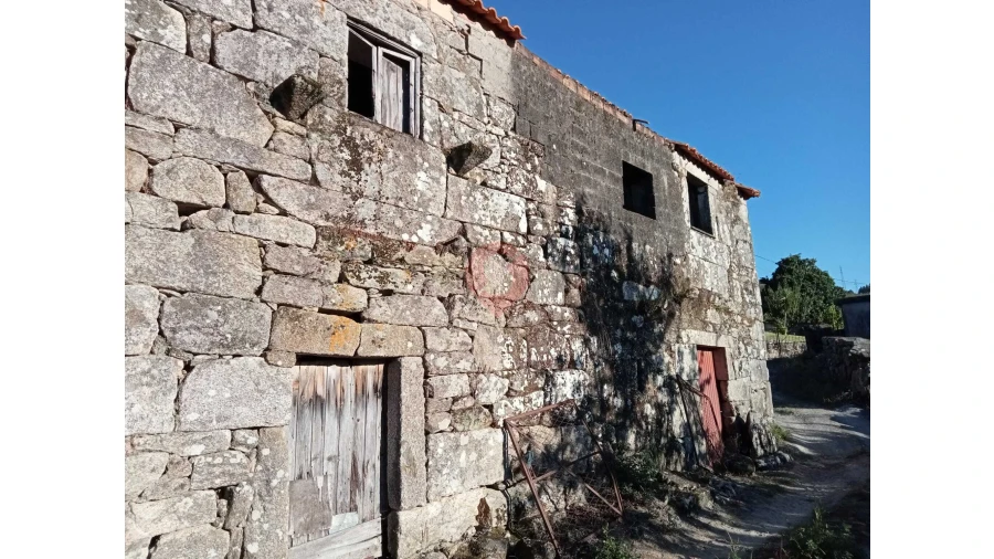 Moradia T3 para Venda em Messegães, Valadares e Sá Foto 2