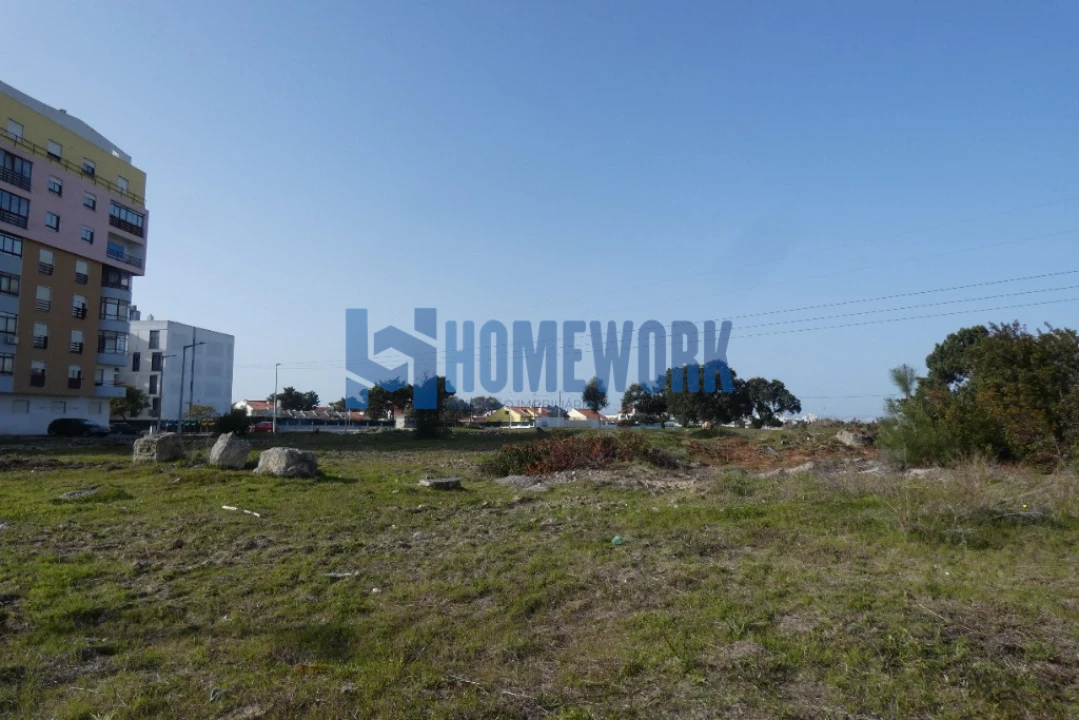 Terreno para Venda em Santo Antonio da Charneca Foto 3