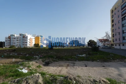Terreno para Venda em Santo Antonio da Charneca