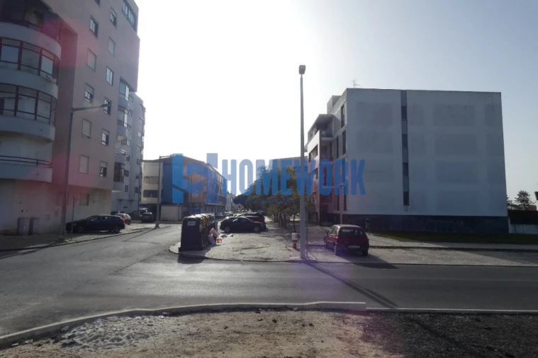 Terreno para Venda em Santo Antonio da Charneca Foto 9