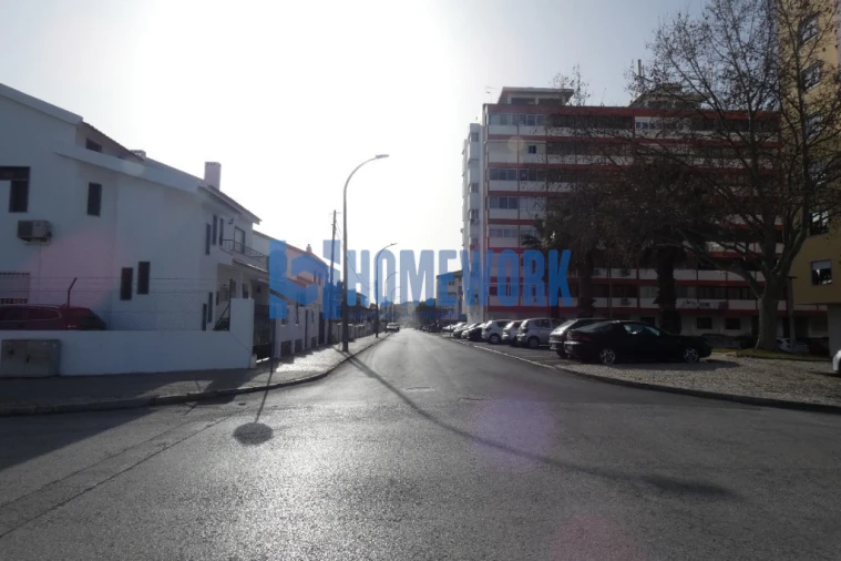 Terreno para Venda em Santo Antonio da Charneca Foto 5