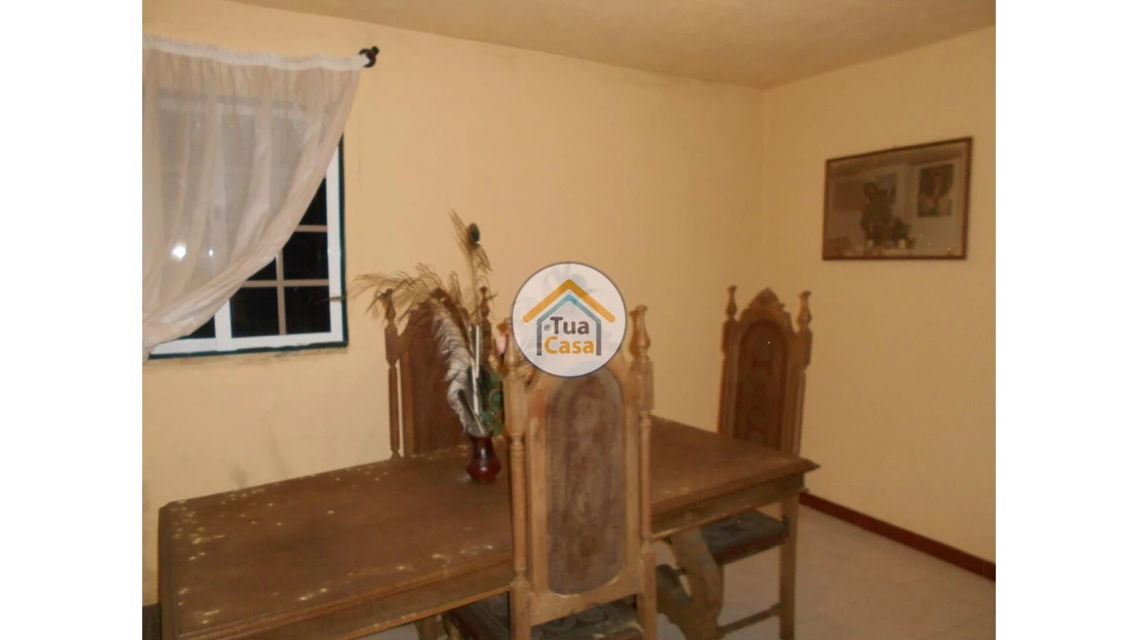 Moradia T6 para Venda em Arca e Varzielas Foto 3