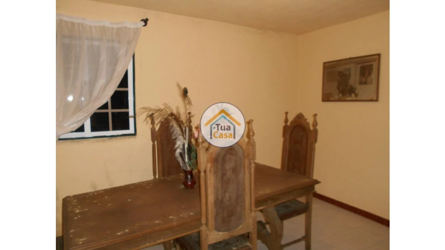 Moradia T6 para Venda em Arca e Varzielas Foto 3