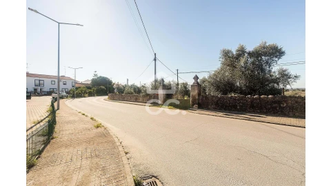 Terreno para Venda em Reguengos de Monsaraz
