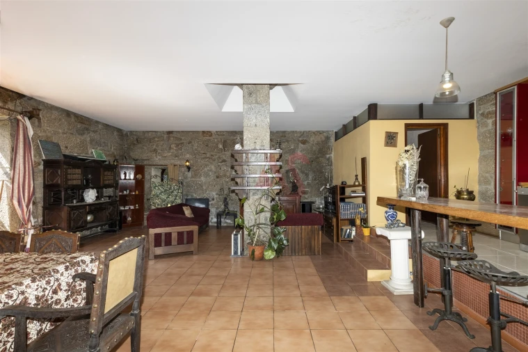 Moradia T7 para Venda em Bairro Foto 36