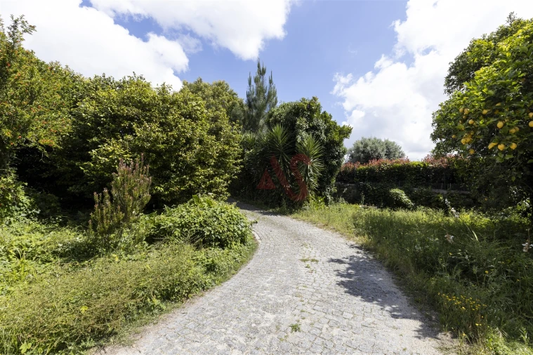 Moradia T7 para Venda em Bairro Foto 49