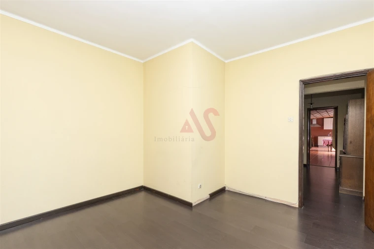 Moradia T7 para Venda em Bairro Foto 32