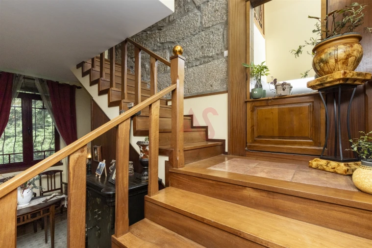 Moradia T7 para Venda em Bairro Foto 17