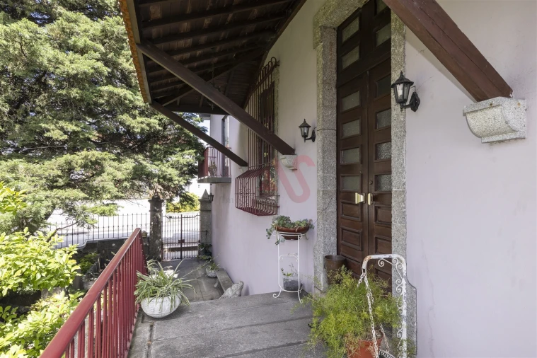 Moradia T7 para Venda em Bairro Foto 3