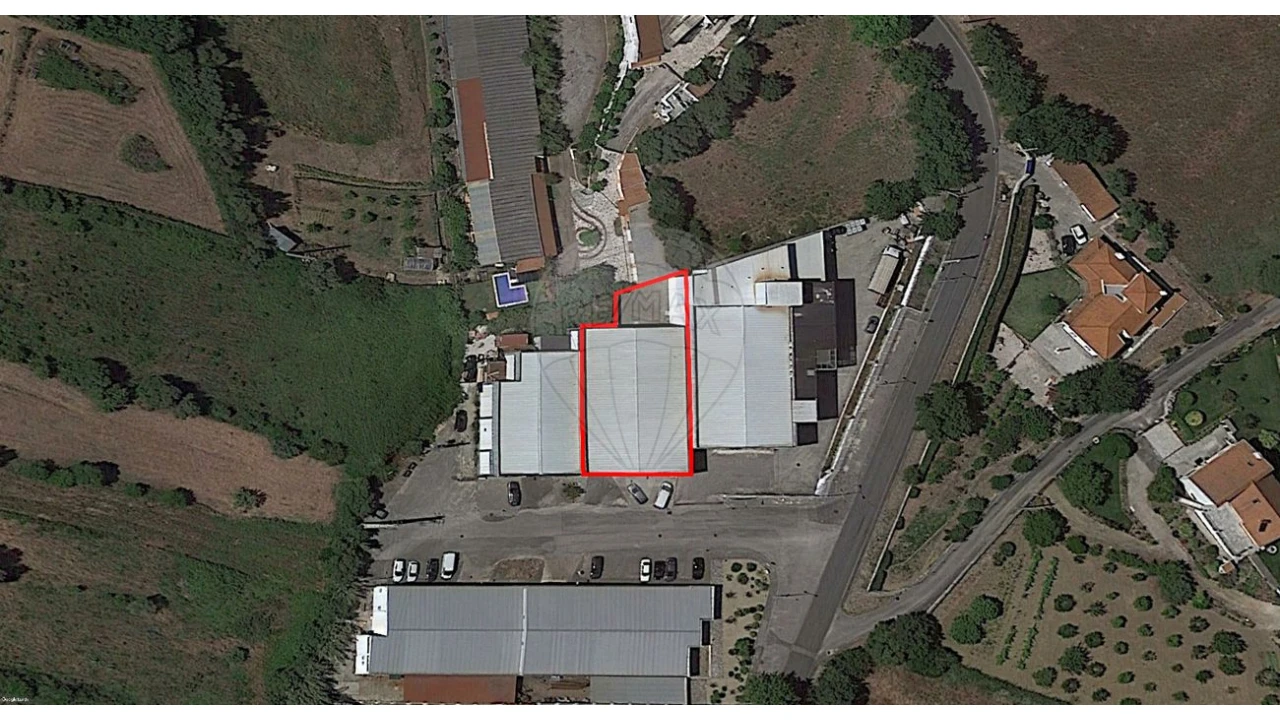 Armazém para Venda em Malveira e São Miguel de Alcainça Foto 1