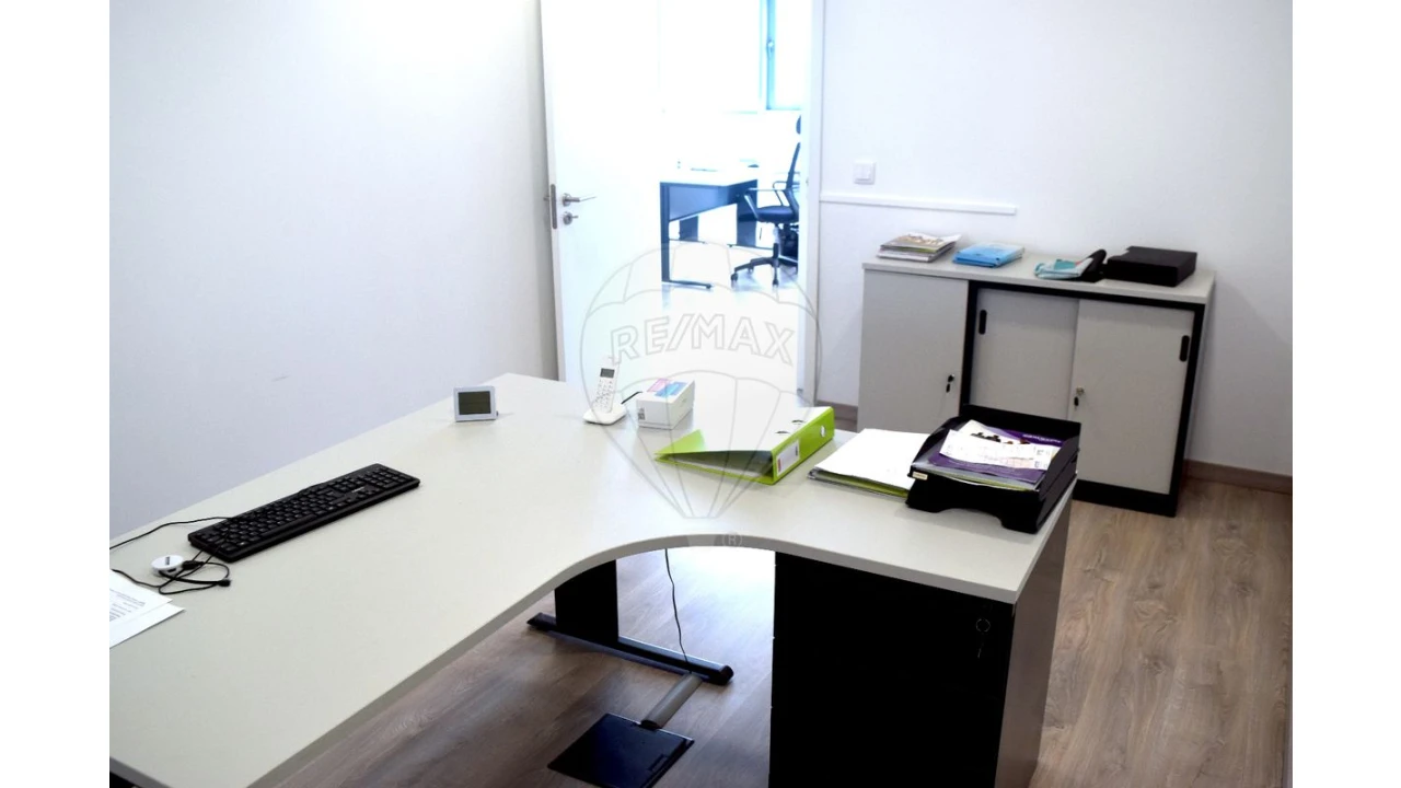 Armazém para Venda em Malveira e São Miguel de Alcainça Foto 15