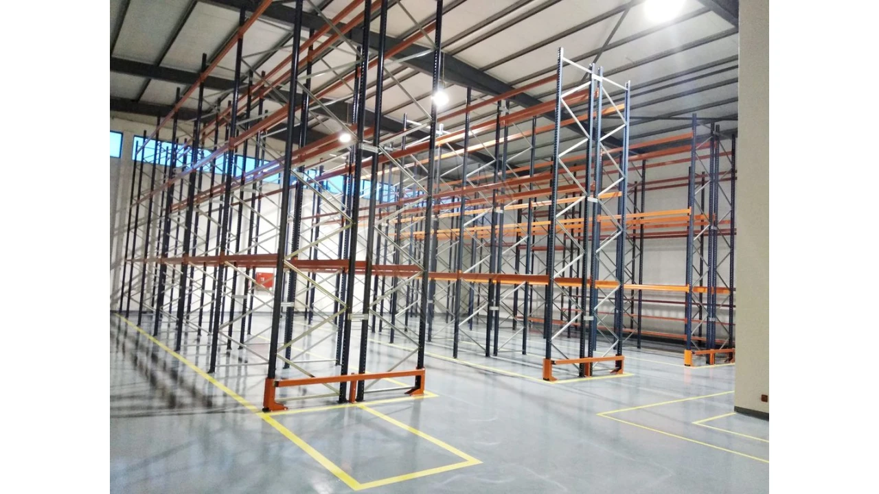 Armazém para Venda em Malveira e São Miguel de Alcainça Foto 3