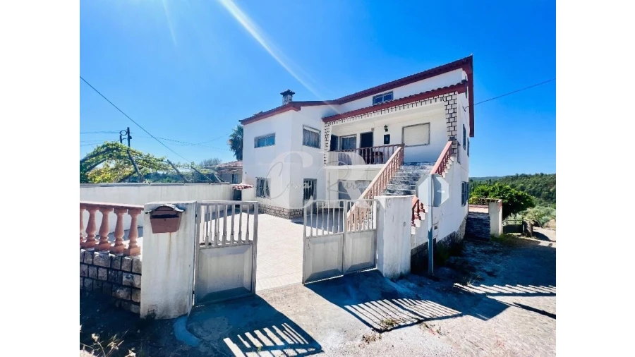 Moradia T3 para Venda em Graça Foto 2