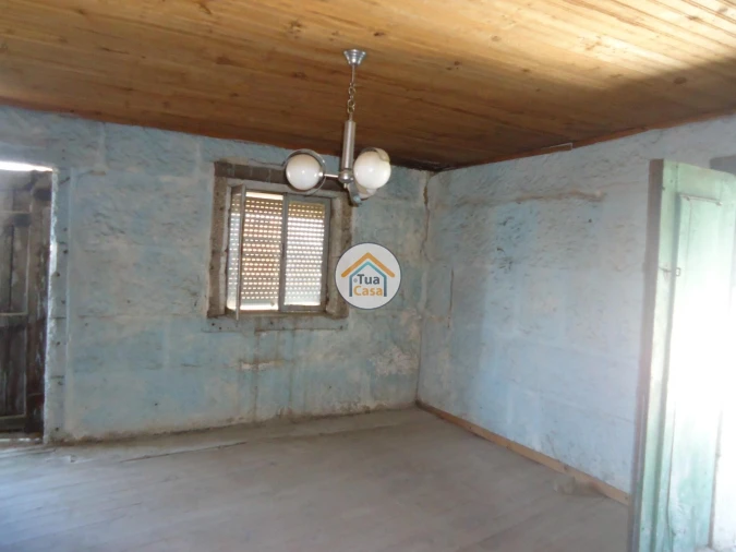 Moradia T2 para Venda em Mouçós e Lamares Foto 9