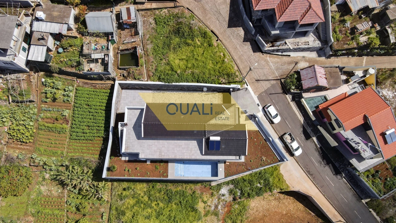 Moradia T3 para Venda em Ponta do Sol Foto 34