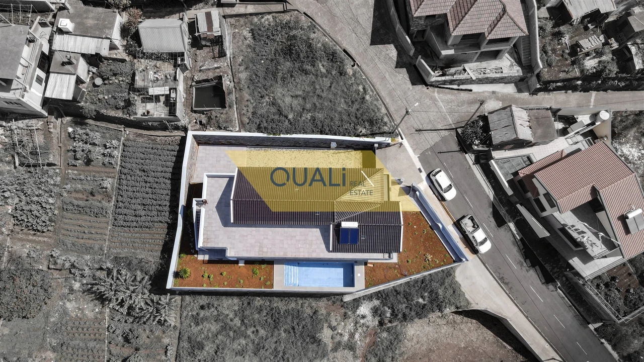 Moradia T3 para Venda em Ponta do Sol Foto 35