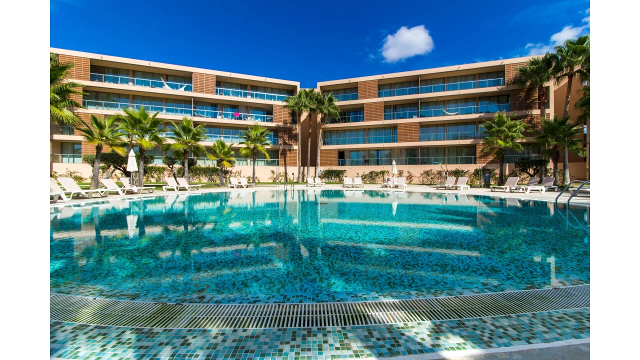 Apartamento T2 para Arrendamento férias em Guia Foto 24