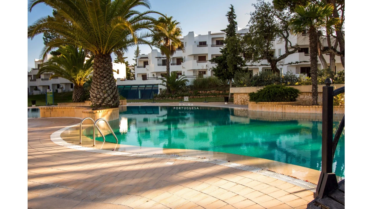 Apartamento T2 para Arrendamento férias em Albufeira e Olhos de Água Foto 1