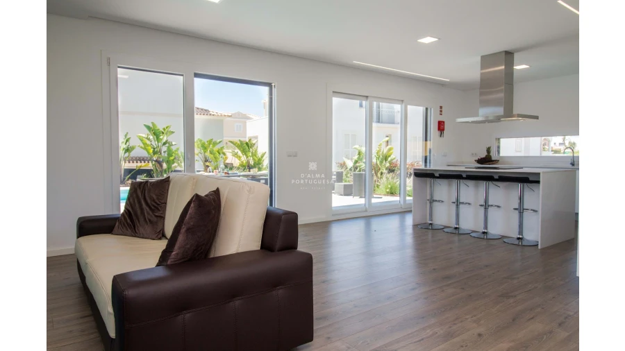 Moradia T5 para Arrendamento férias em Albufeira e Olhos de Água Foto 9