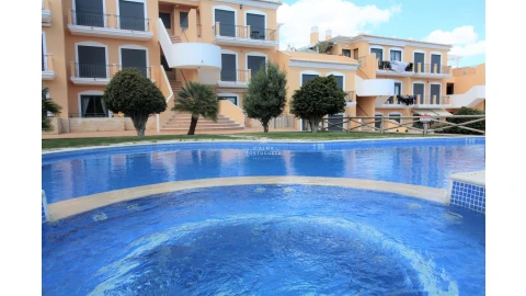 Apartamento T2 para Arrendamento férias em Albufeira e Olhos de Água