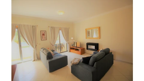 Apartamento T2 para Arrendamento férias em Albufeira e Olhos de Água