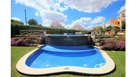 Apartamento T2 para Arrendamento férias em Albufeira e Olhos de Água