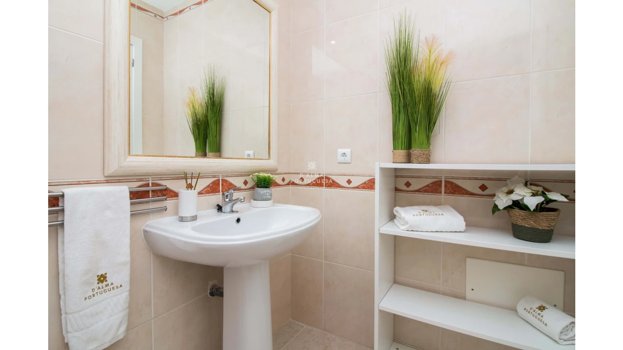 Apartamento T3 para Arrendamento férias em Quarteira Foto 16