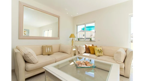 Apartamento T3 para Arrendamento férias em Quarteira