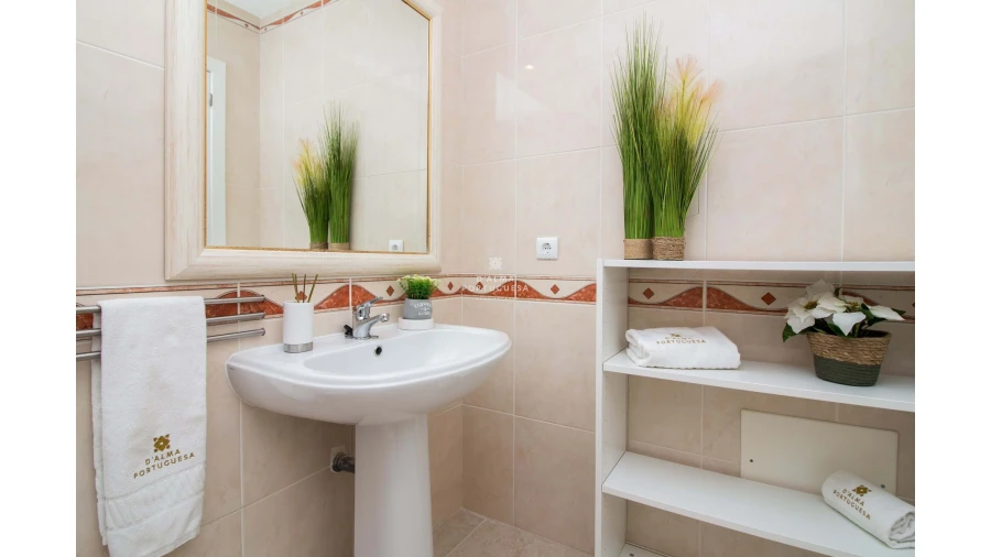 Apartamento T3 para Arrendamento férias em Quarteira Foto 16