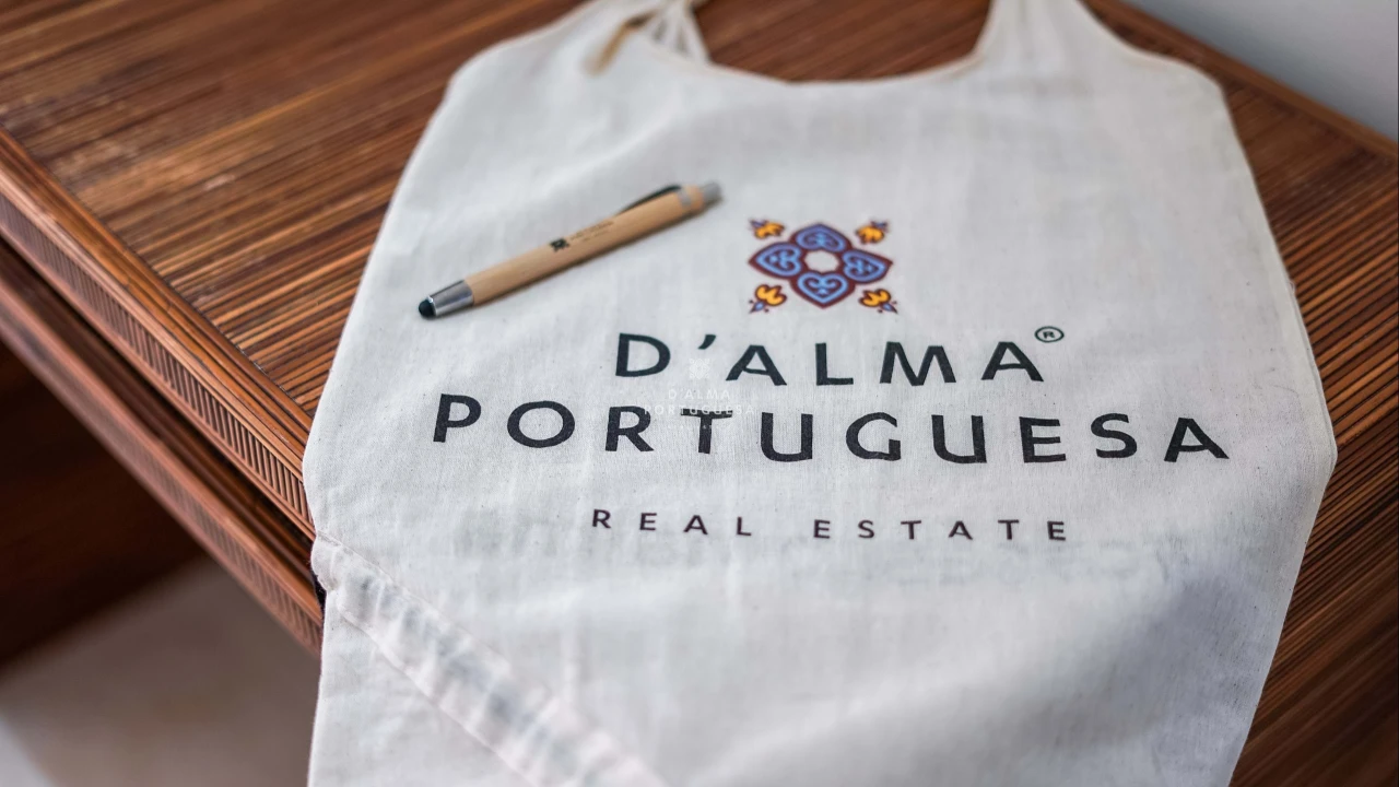 Apartamento T3 para Arrendamento férias em Quarteira Foto 44