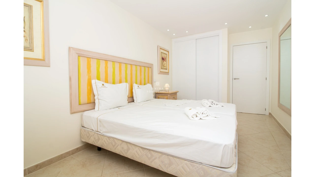 Apartamento T3 para Arrendamento férias em Quarteira Foto 21