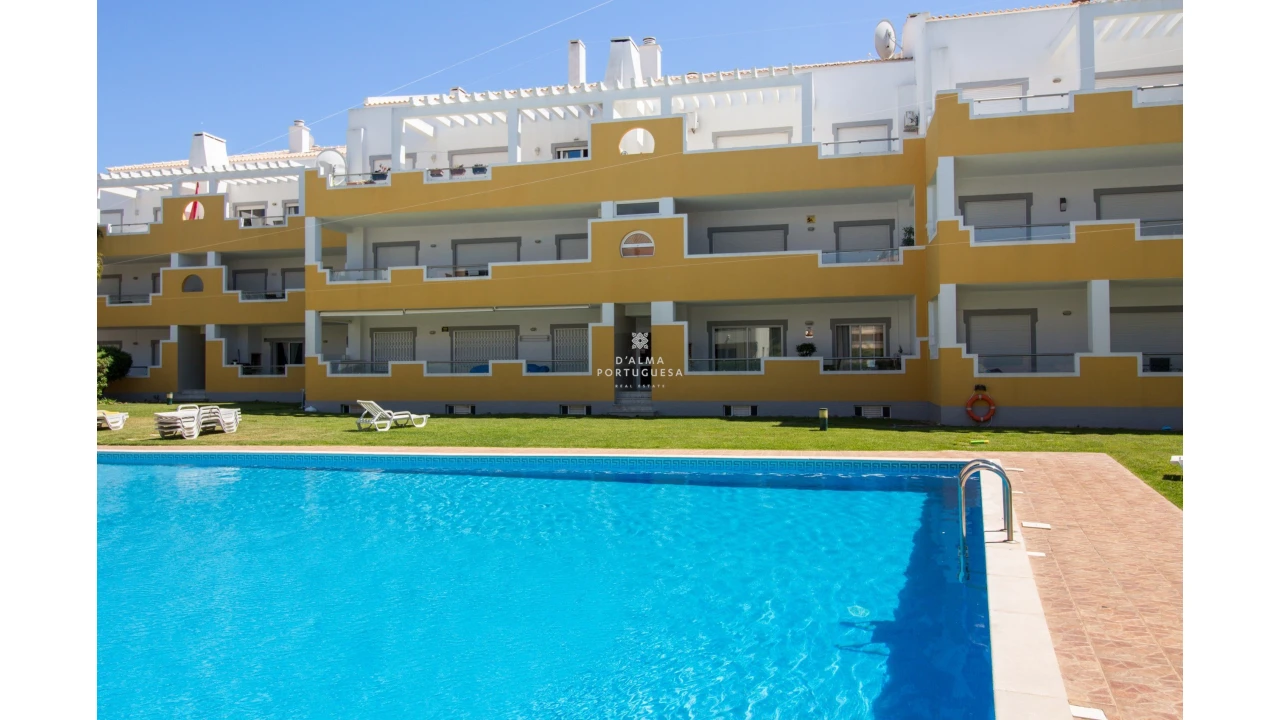 Apartamento T3 para Arrendamento férias em Quarteira Foto 3