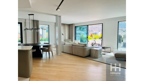 Apartamento T2 para Venda em Funchal (Se)