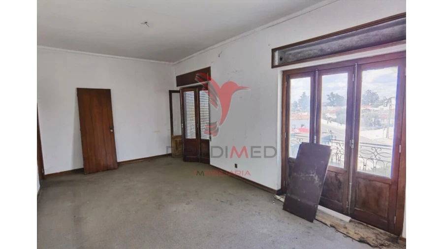 Moradia T4 para Venda em Riachos Foto 9