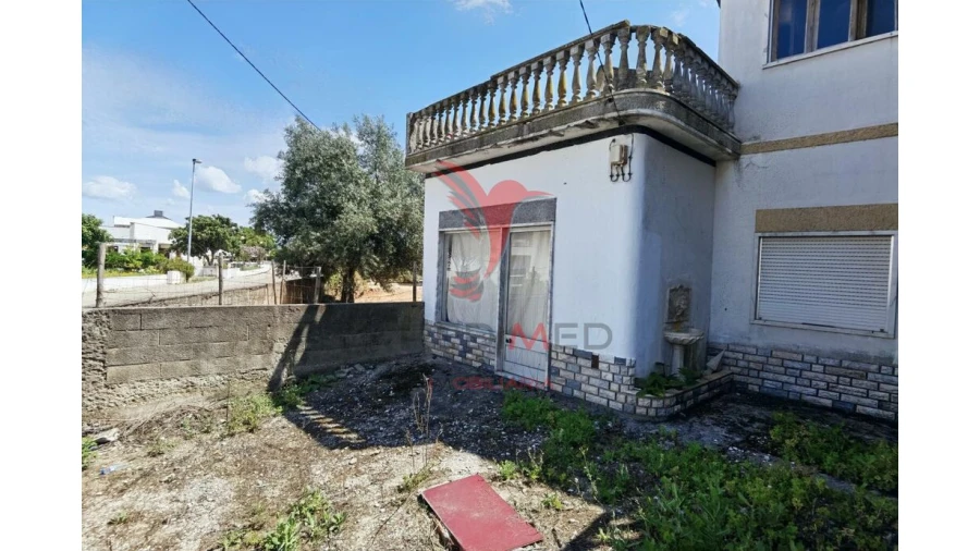 Moradia T4 para Venda em Riachos Foto 5