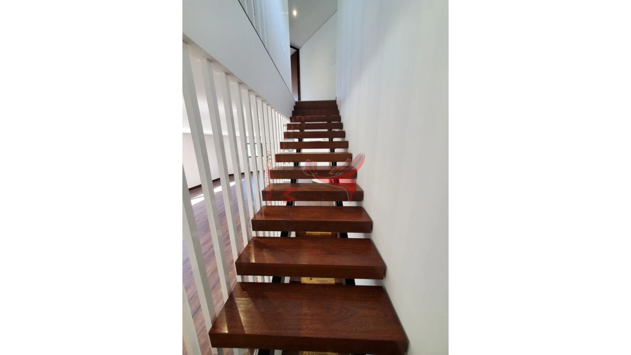 Moradia T3 para Venda em Cidade da Maia Foto 11