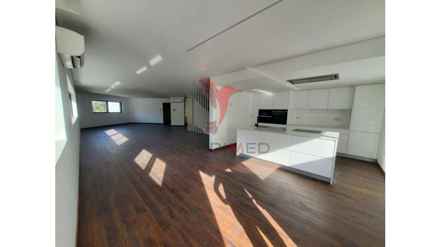 Moradia T3 para Venda em Cidade da Maia Foto 8