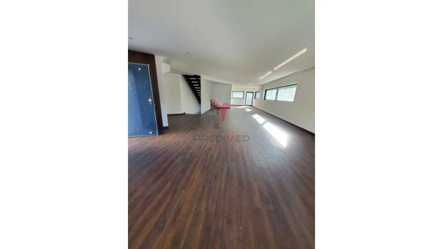 Moradia T3 para Venda em Cidade da Maia Foto 6