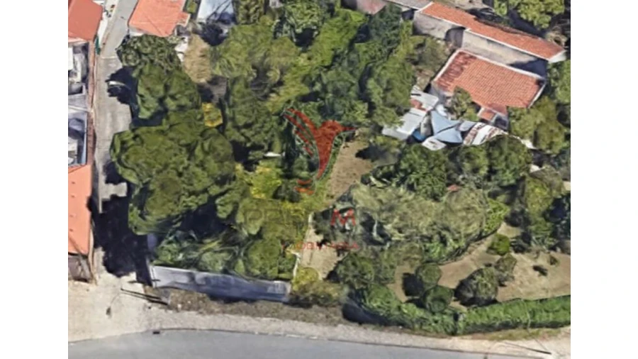 Terreno para Venda em Alfragide Foto 1