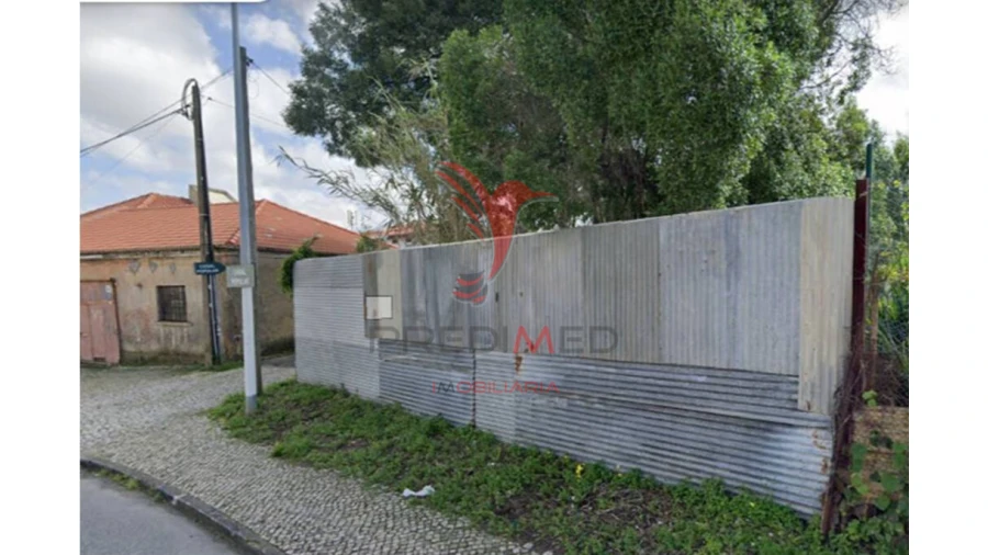 Terreno para Venda em Alfragide Foto 3